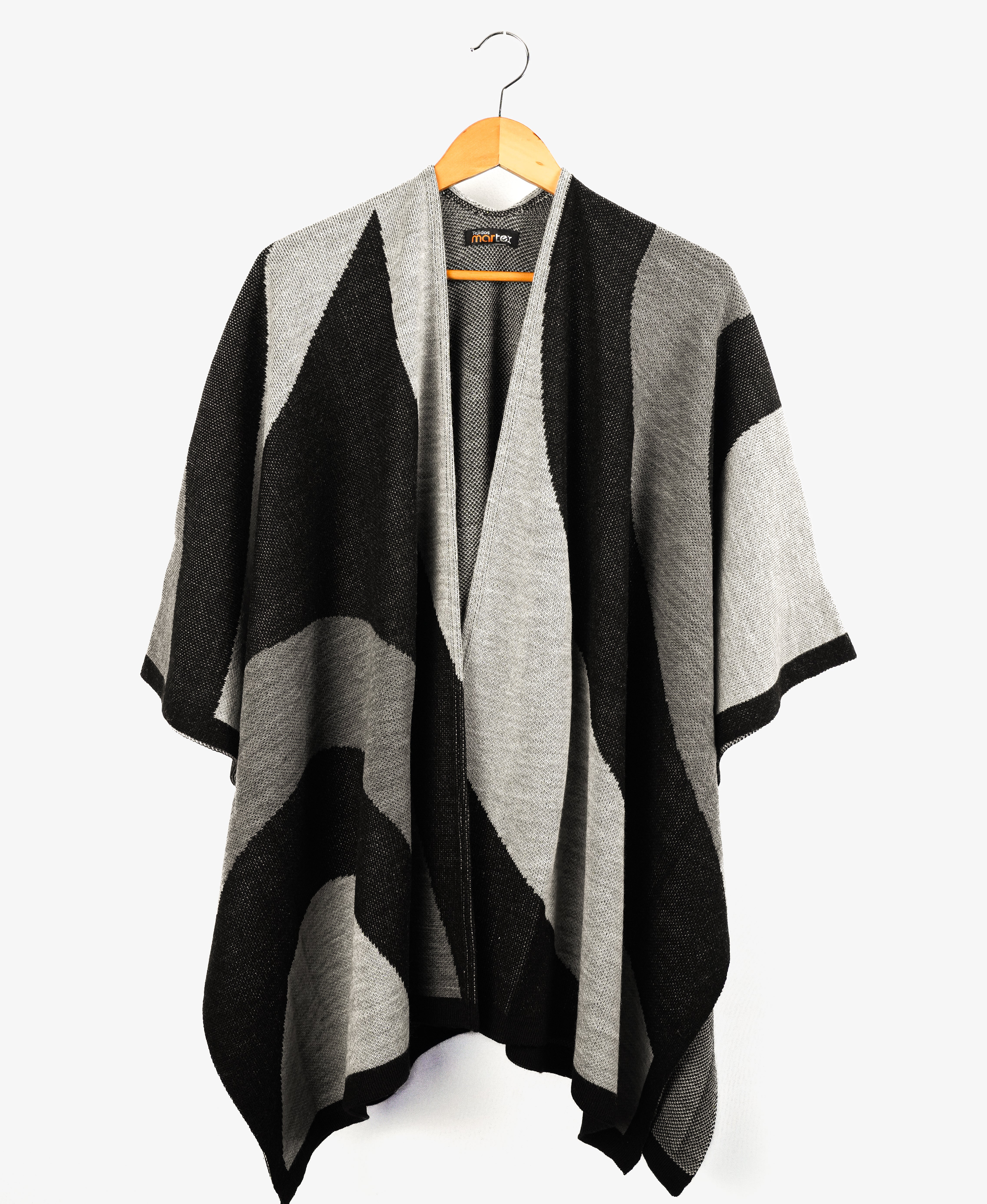 Poncho Ciclon